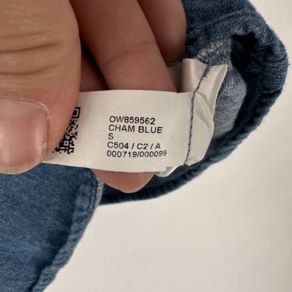 Old Navy Long-Sleeve Chambray Split Neck‎ Top Size Small Poet Peasant - Picture 7 of 11